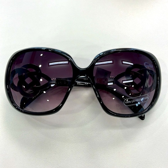 Brand New Round Oversized Black Sunglasses Purple Ombre Fade Lens Celtic Knot - Picture 2 of 15